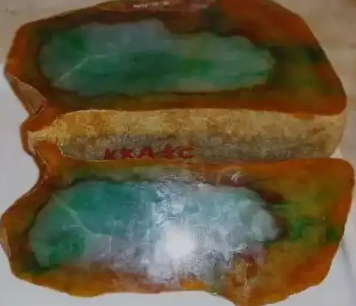 图5 红雾，底灰